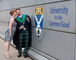Станьте амбассадором британского Glasgow Caledonian University и получите стипендию до 15000 GBP!